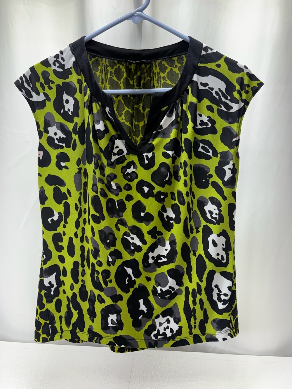 Worthington Lime Green, Black and White Leopard V-Neck Cap Sleeve Top 4407